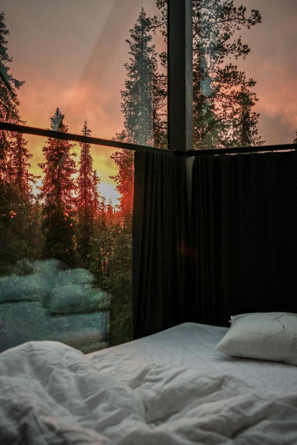 Magical Pond Nature Igloos Ruka Exterior photo